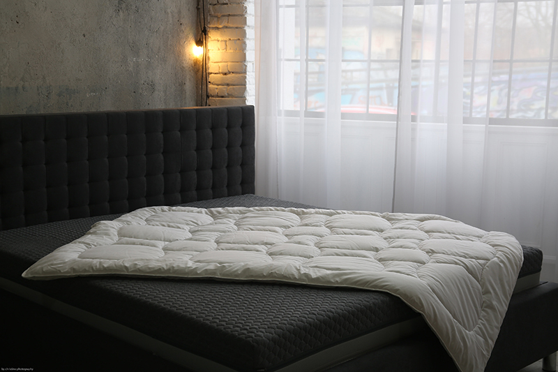 Fotografia produktu: Hilding Anders Luxusná prikrývka z kašmírového ovčieho rúna a BIO bavlny Veľkosť: celoročná - 200 x 220 cm